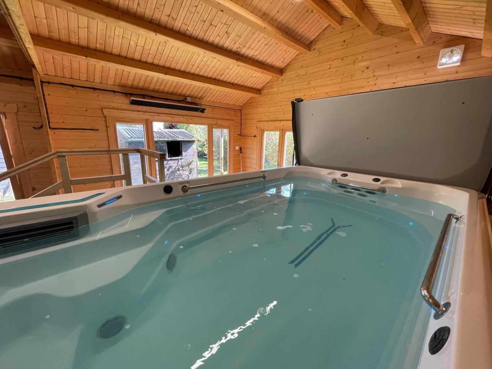 Peaceful Entire Property With Luxury Jacuzzi Pool Appartement *